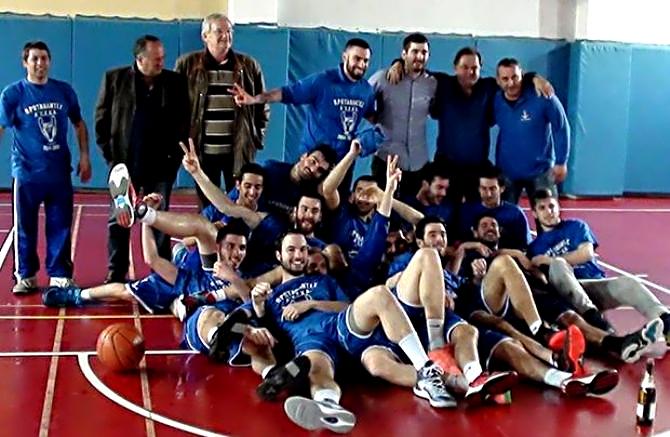 O coach της επιτυχίας του Τρίτωνα, Μιχάλης Μιχελάκος στο basketblog.gr
