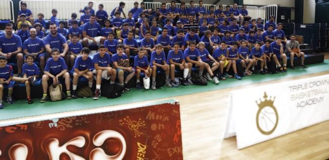 Ο Βαγγέλης Αγγέλου στο 7ο «Triple Crown Basketball Summer Camp» (photo)