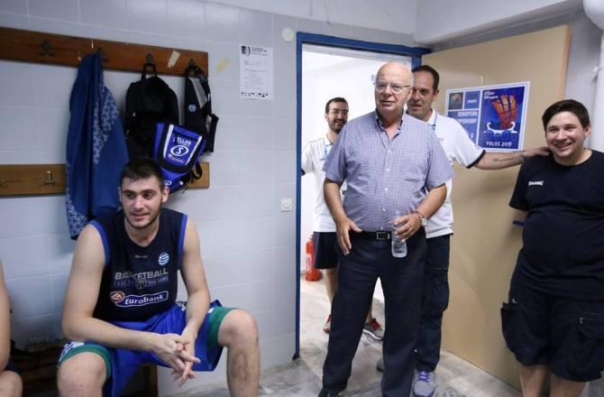 #FIBAU18EUROPE:  Βασιλακόπουλος «Είστε οι καλύτεροι» (vid)