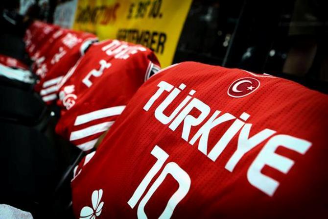 #EUROBASKET2015: Άνω κάτω η Τουρκία…