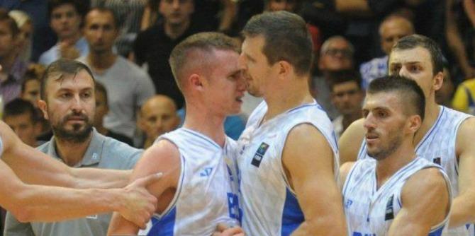 #Eurobasket2017: Τιμώρησε τον Τελέτοβιτς ο Μουλαομέροβιτς (pic+vid)