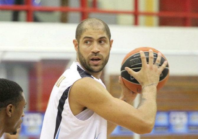 Βασιλόπουλος: «Η ομάδα με βοηθάει να παίζω καλύτερα»