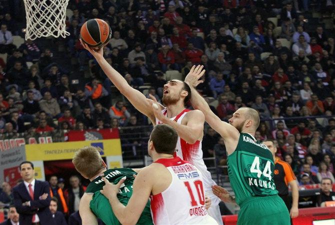 Μιλουτίνοφ στο basketblog: «Ξεχνάμε την Ζαλγκίρις, κοιτάμε το επόμενο ματς»