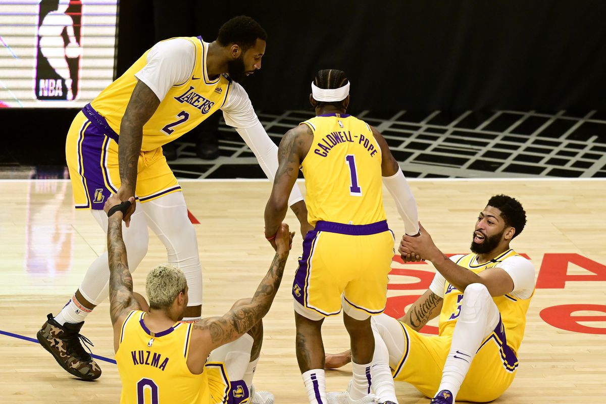 Lakers: Αποχώρησε τραυματίας ο Anthony Davis!