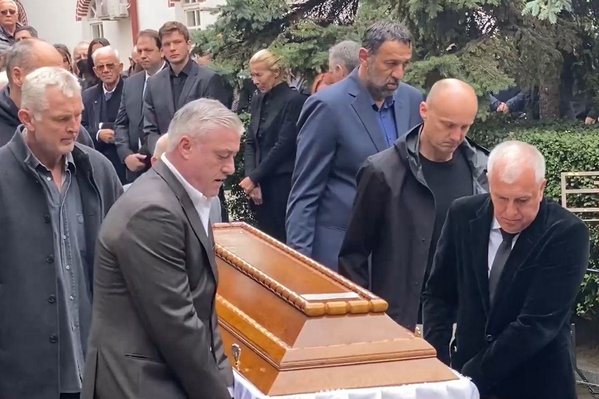 Κηδεία Ivkovic: Ενώθηκε η Γιουγκοσλαβία στο «αντίο» του Duda (VIDEOS)
