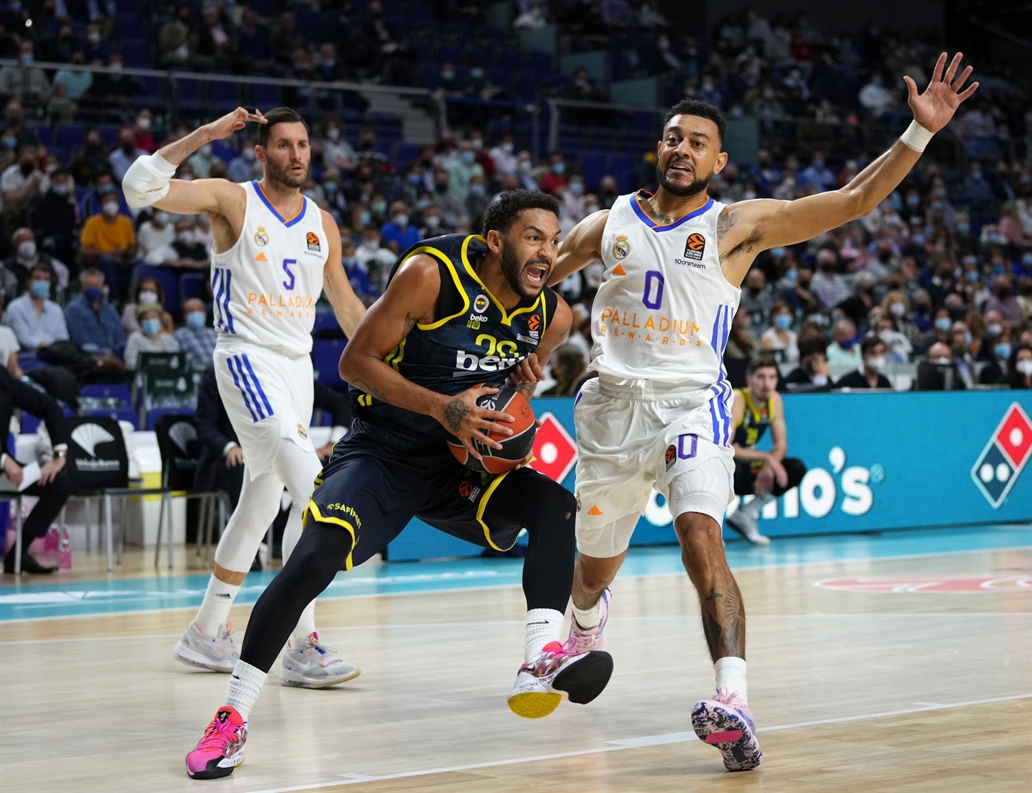 EuroLeague: O Hall έσωσε την Armani στο ντέρμπι των… Κωστάδων, έγινε της… Γαλλίας στη Μαδρίτη!