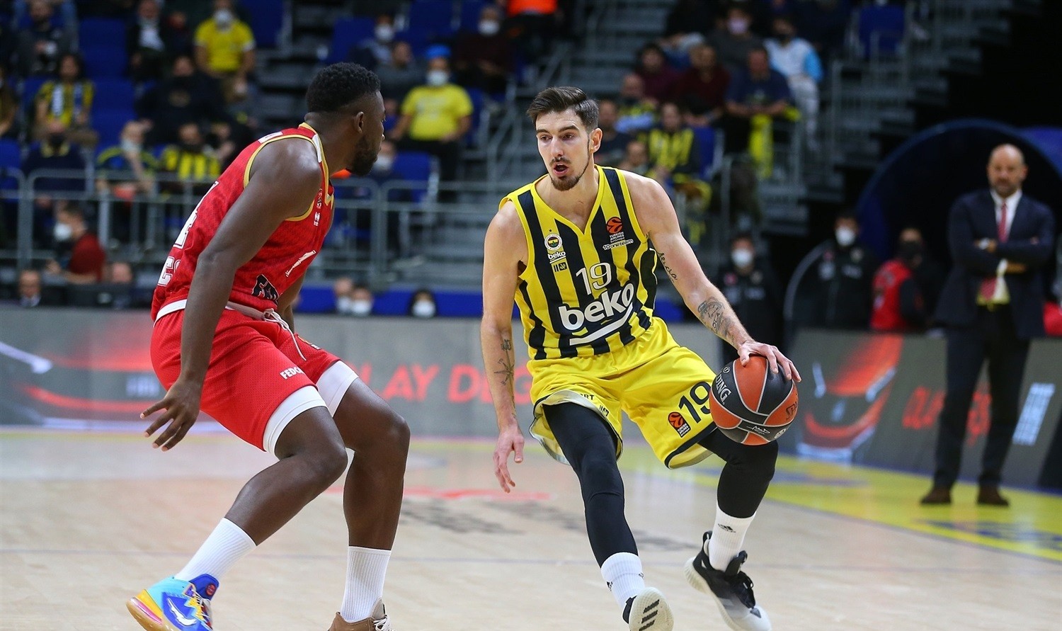 EuroLeague: Με ήρωα τον Lekavicius η Zalgiris – επιτέλους νίκη για Fener