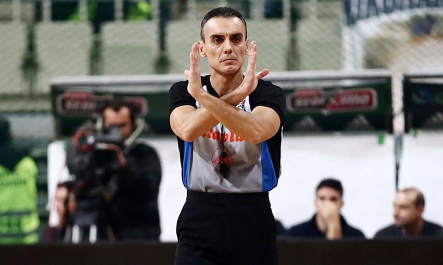 Δεν συνεχίζει ο διαιτητής Γιώργος Πουρσανίδης στο Ευρωμπάσκετ