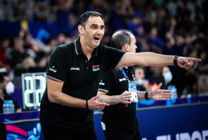 Gherghia: «Η καλύτερη συνταγή για την νίκη είναι να κλειδώσουμε τον Doncic στα αποδυτήρια – Δεύτερο φαβορί για το Eurobasket η Ελλάδα»