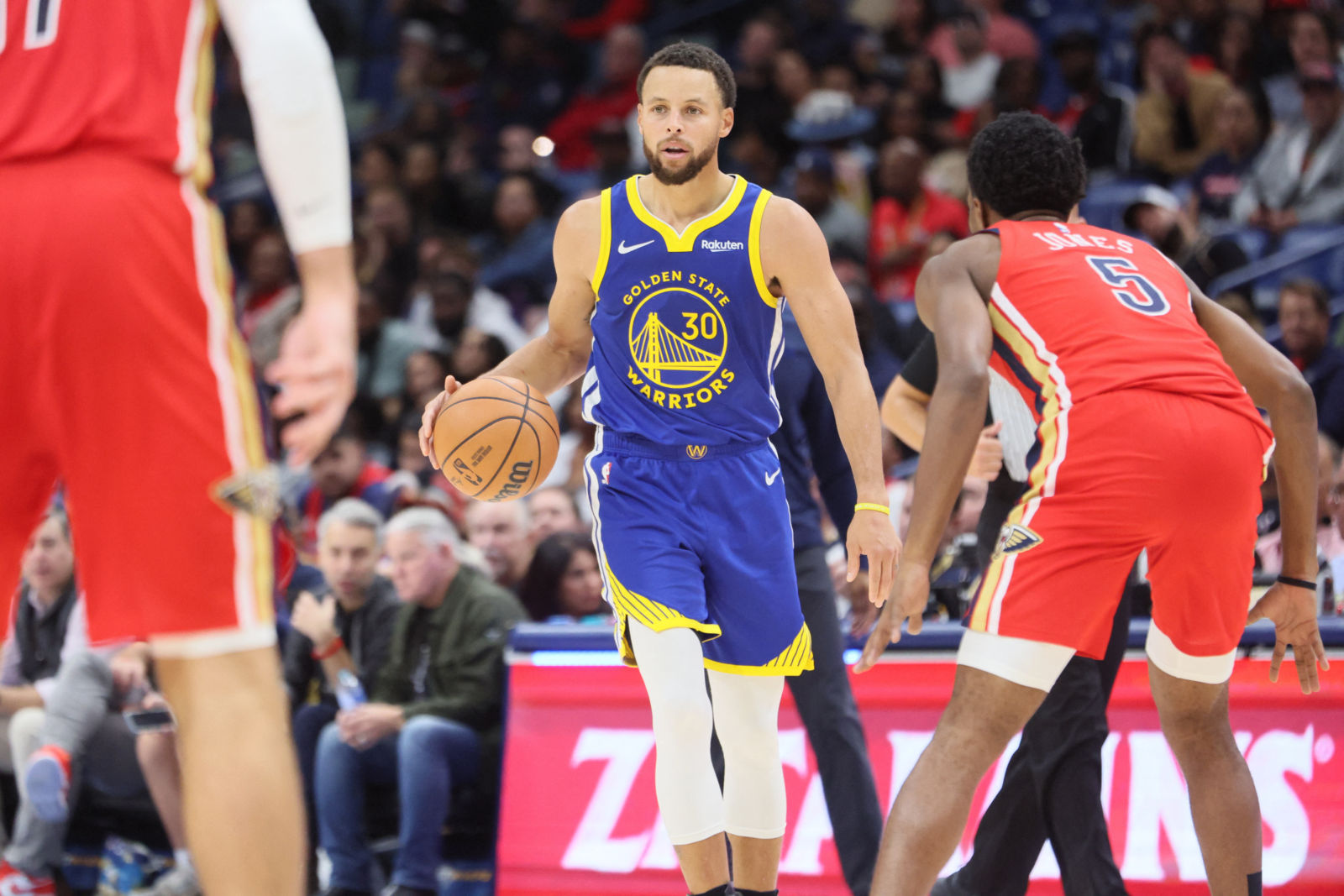 NBA: Δια χειρός Curry οι Warriors, με τριπλό Doncic οι Mavericks! (vids)